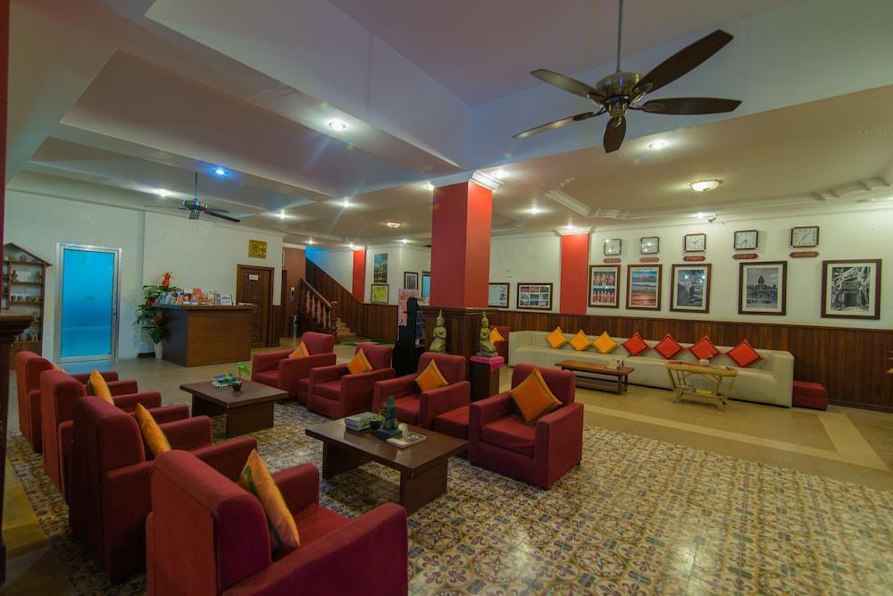 Mekong Angkor Palace Hotel Siem Reap Exterior photo