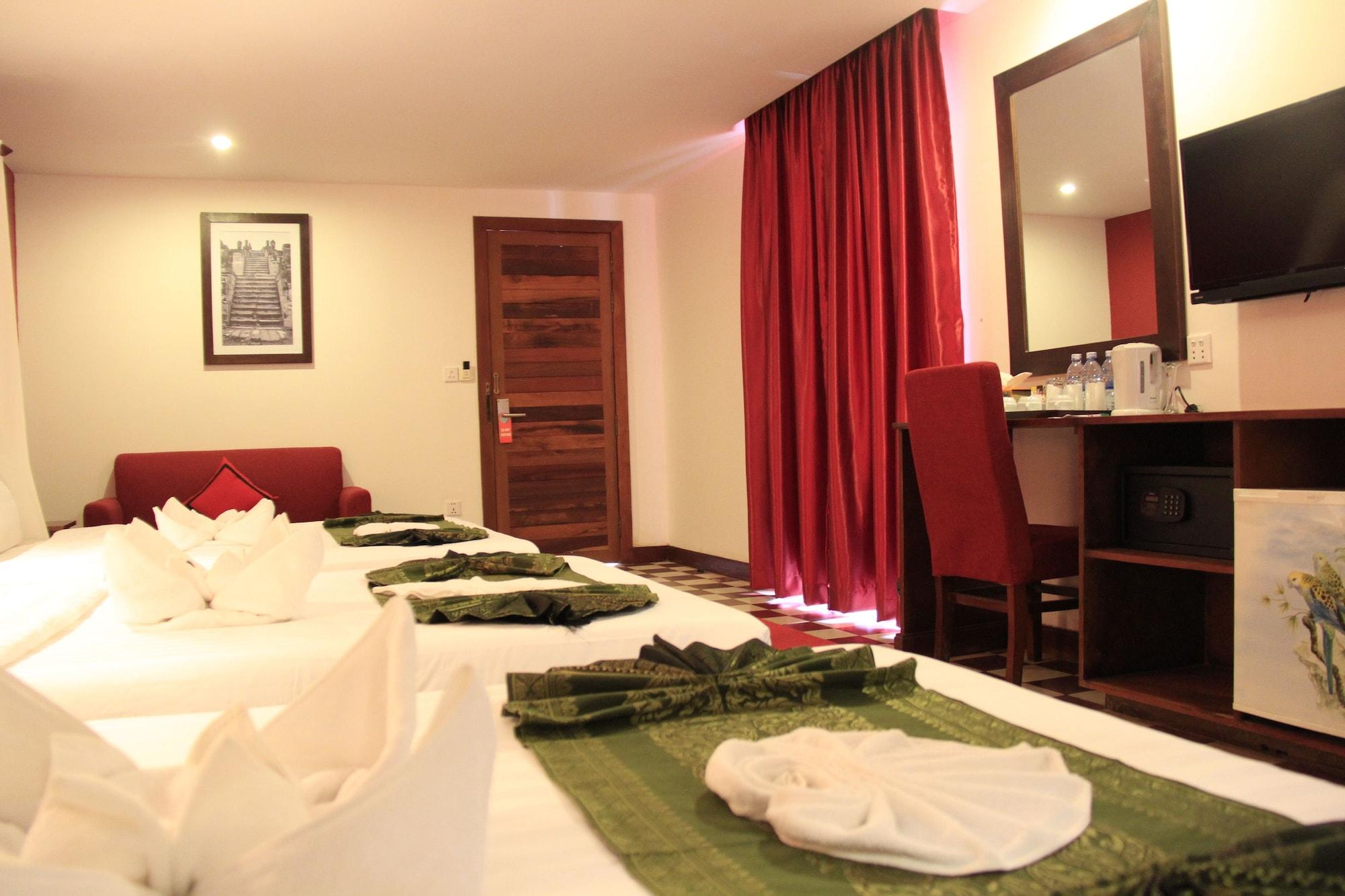 Mekong Angkor Palace Hotel Siem Reap Exterior photo