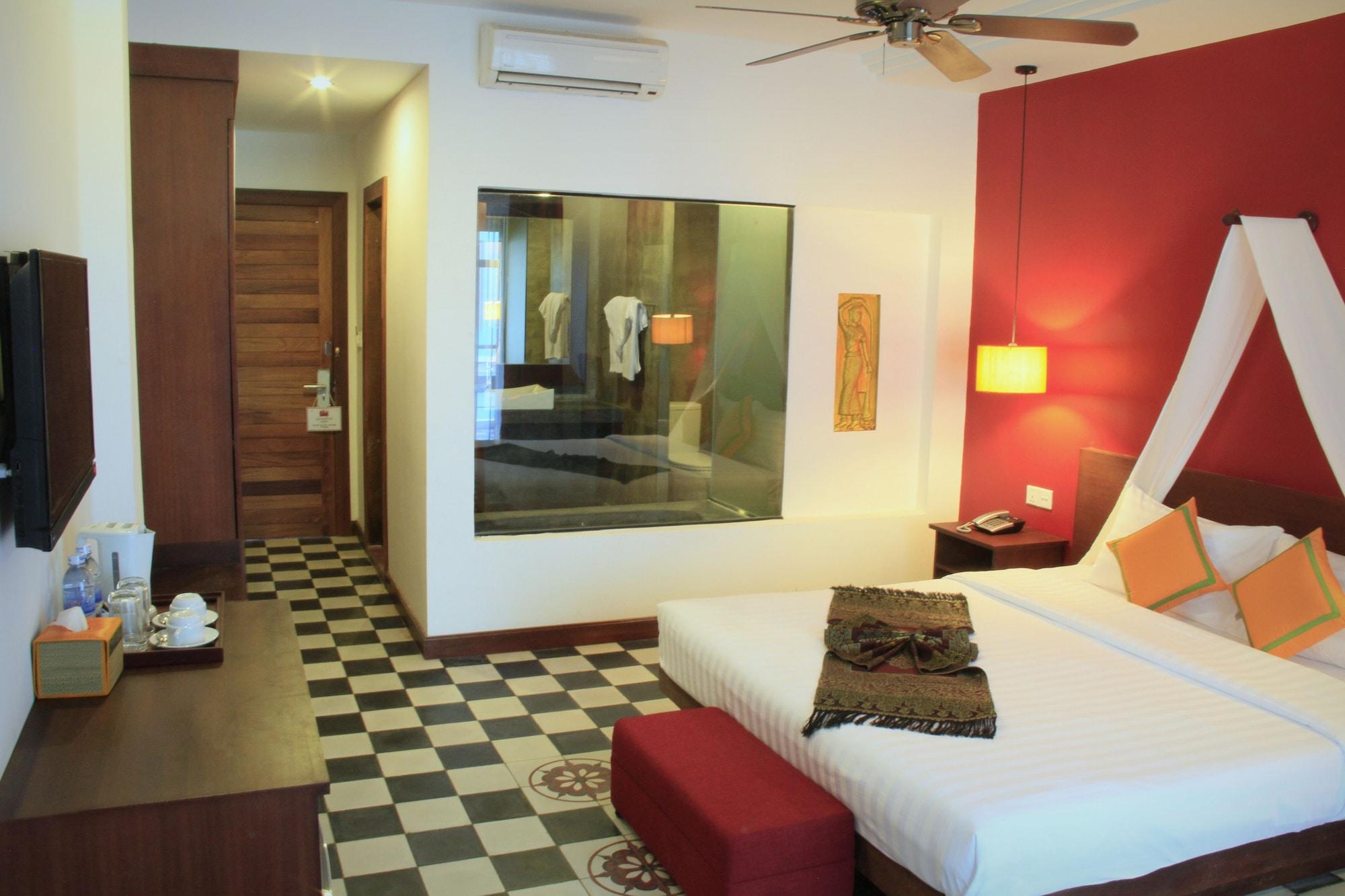 Mekong Angkor Palace Hotel Siem Reap Exterior photo