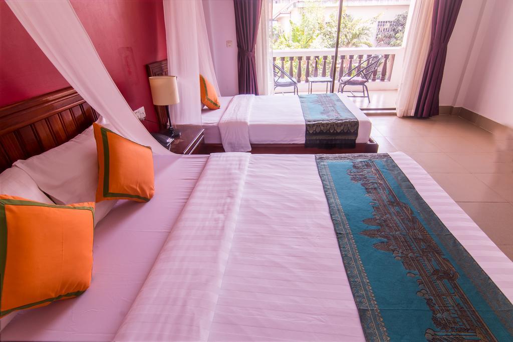Mekong Angkor Palace Hotel Siem Reap Exterior photo