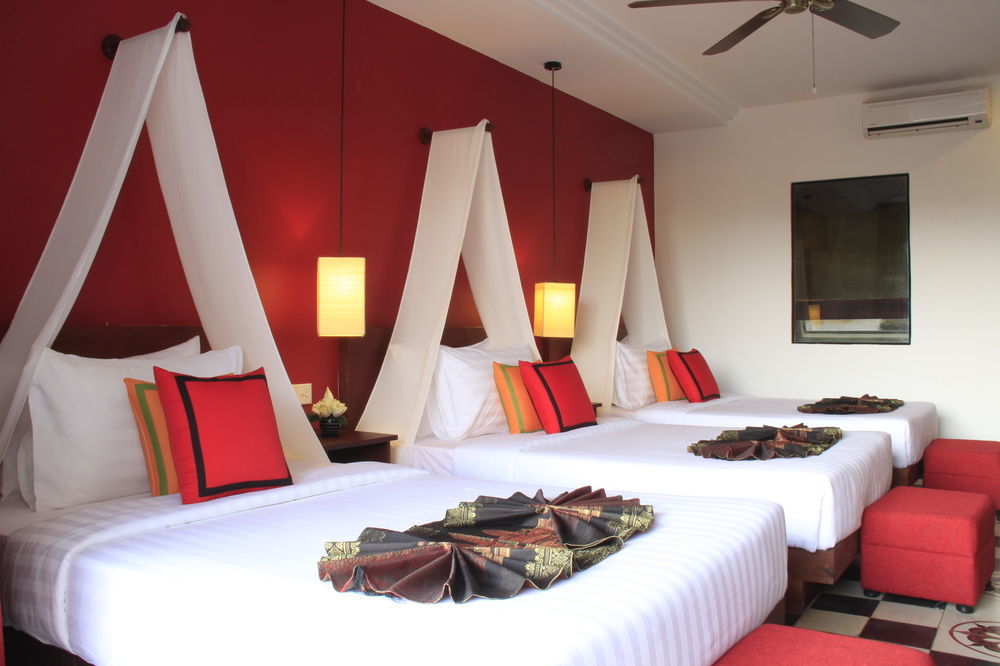 Mekong Angkor Palace Hotel Siem Reap Exterior photo